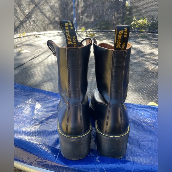 Dr. Martens Leona 7 Hook Boot Size 11 - Picture 4 of 8